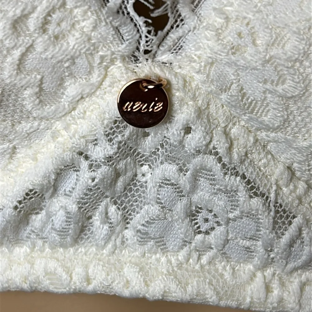 Aerie 36C white bra,lace covered,mesh,fray,padded,cross back,wireless,feminine - Picture 3 of 11